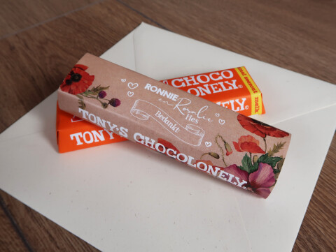 Tony Chocolonely bedankje bruiloft trouwkaart sleeve